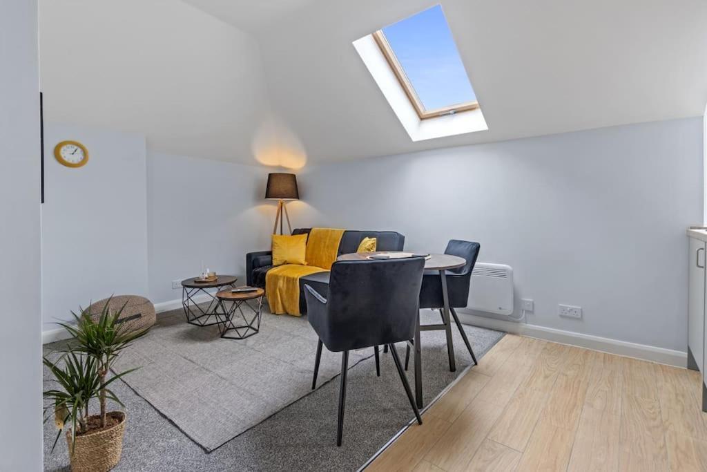 Modern Apartment Free Off Road Parking King Bed Suite 9 Nottingham Dış mekan fotoğraf